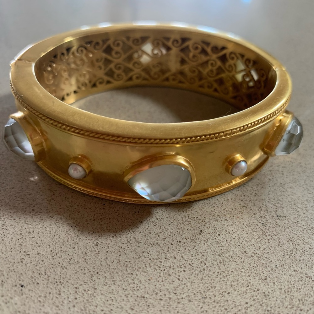 Beautiful Julie Vos bracelet.